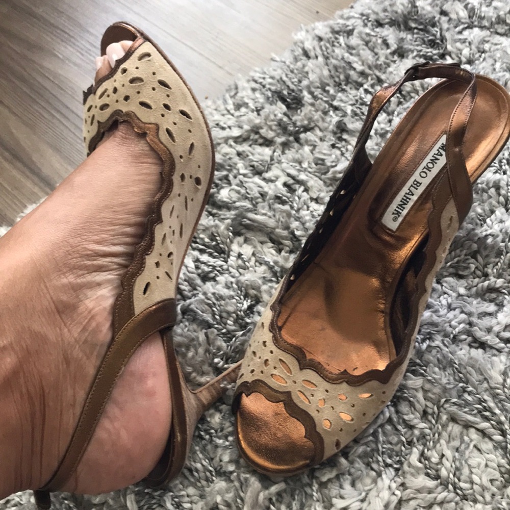 Manolo Blahnik Suede leather trim slingback